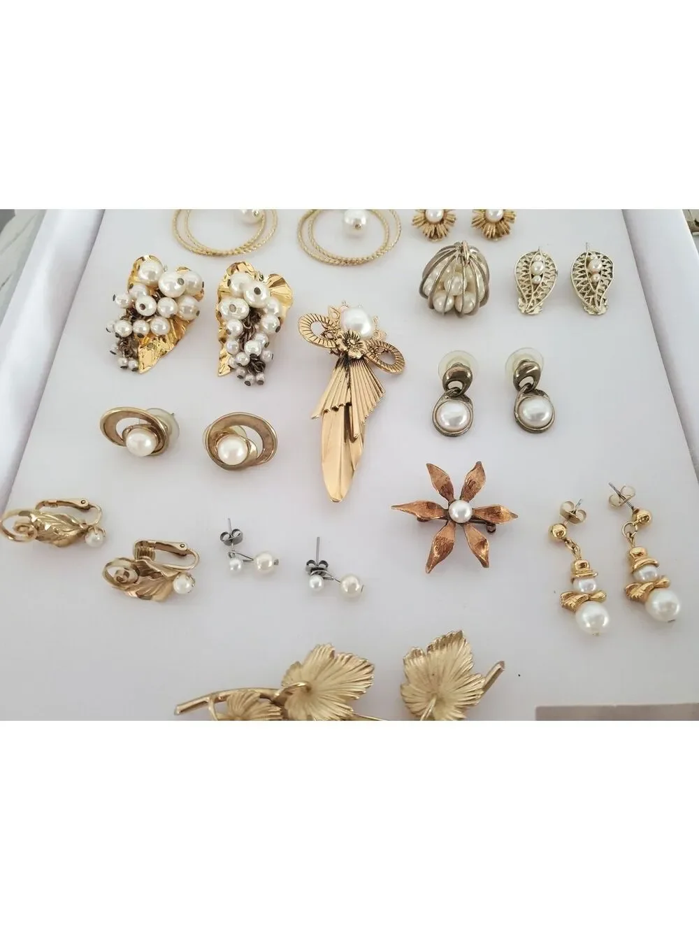 Vintage Pearl Gold-Tone Earring & Brooch Lot of 14